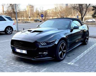 Chirie Ford Mustang