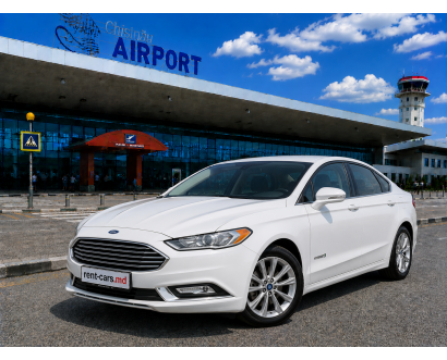 Аренда Ford Fusion Hybrid (2018)