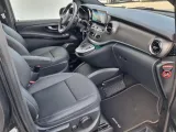 Mercedes V 300 (с водителем)